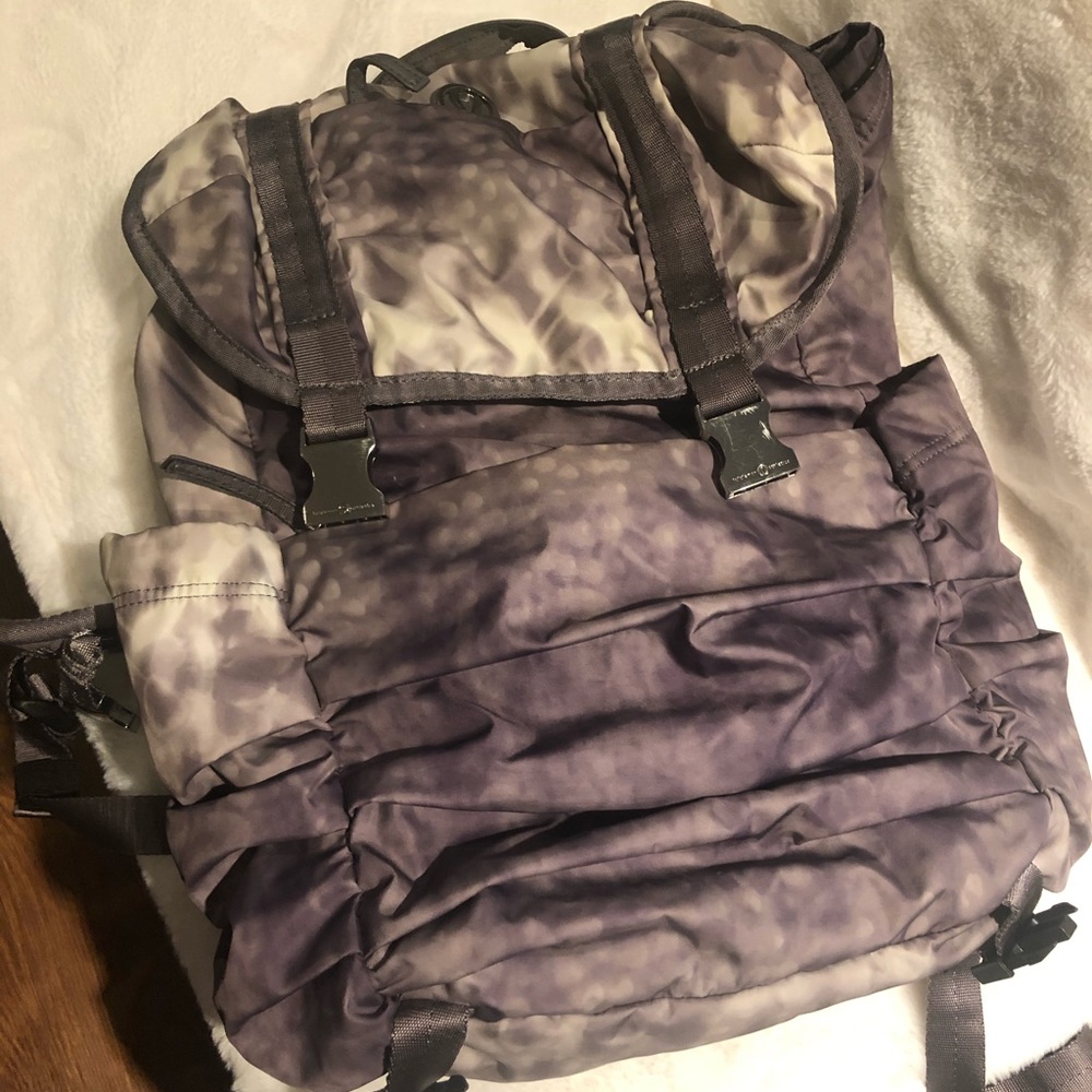 💖RARE💖 Lululemon Snowy Owl Backpack EUC